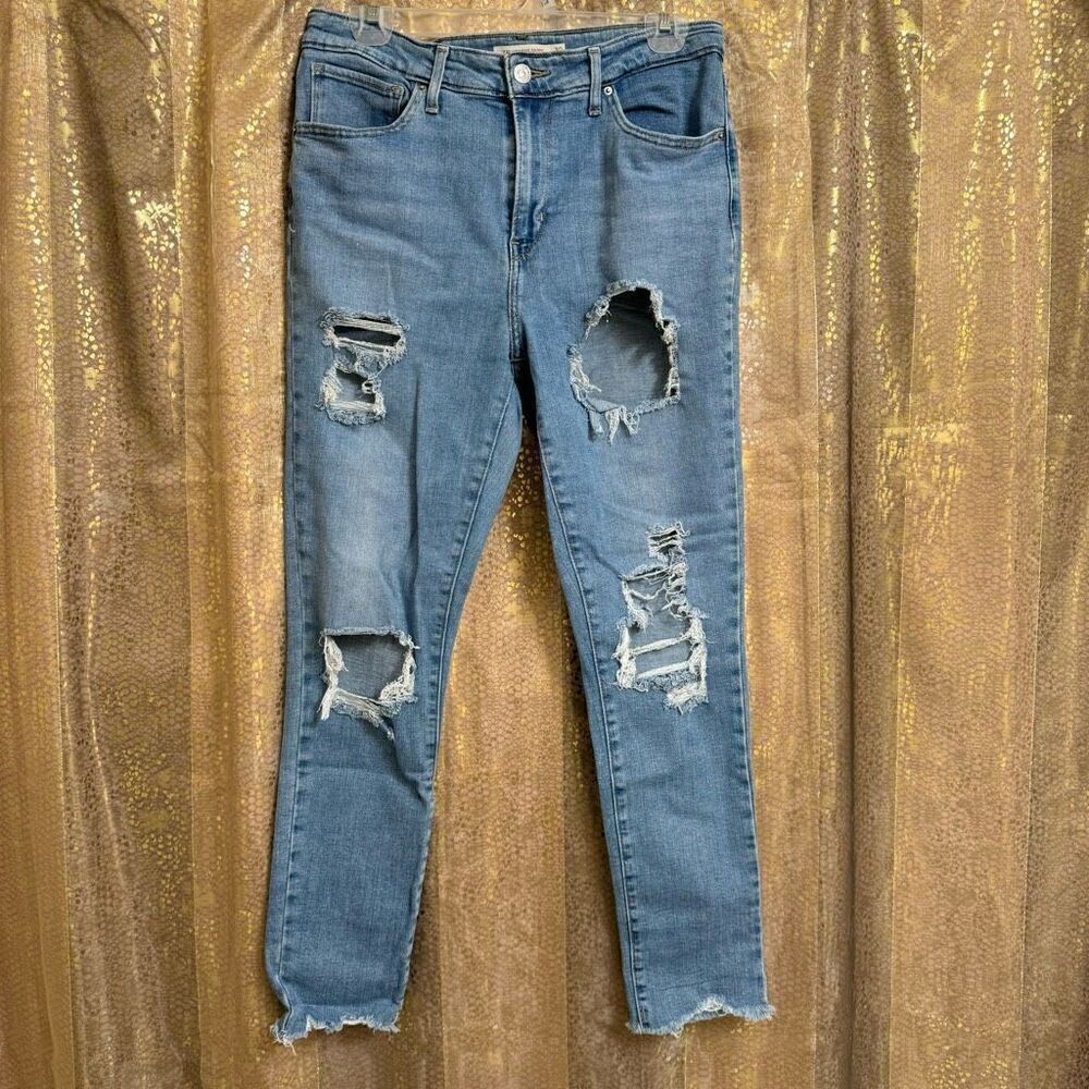 Levi’s 721 Light Wash High Rise Distressed Skinny Jeans 10/30